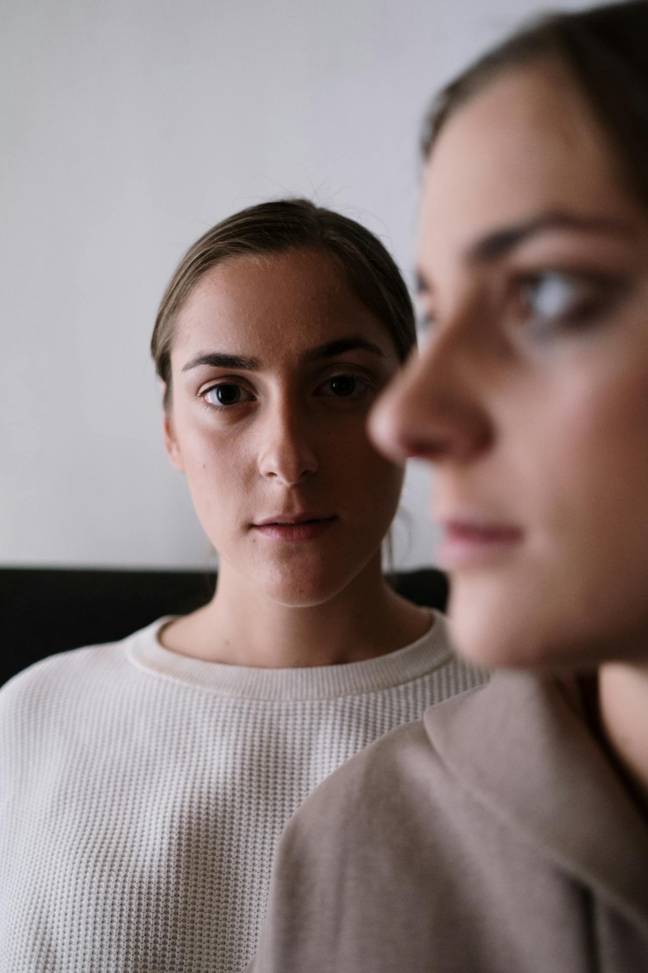 Fotografía que muestra a una mujer con depresión.